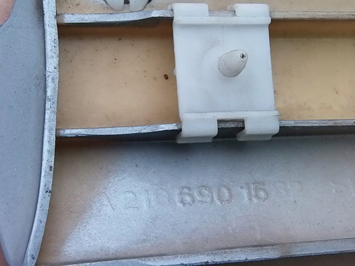 фото №9, Планка крила лівий перед mercedes w210 2.0 benz a2106901562