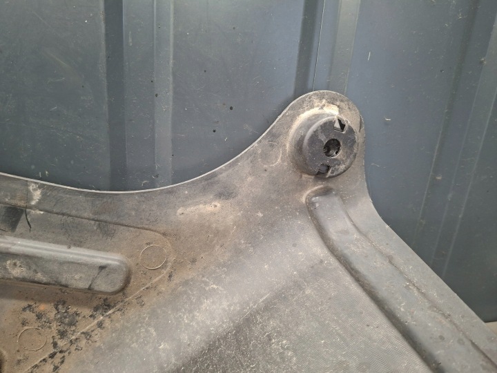 фото №11, 2g0825205a права нижня захист шасі vw polo vi
