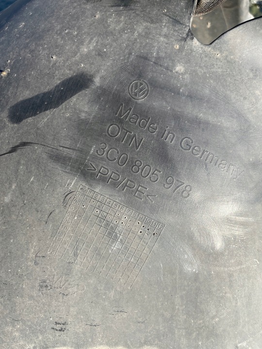 фото №3, Подкрылок passat b6 правые передние перед 3c0805978 3c0805912