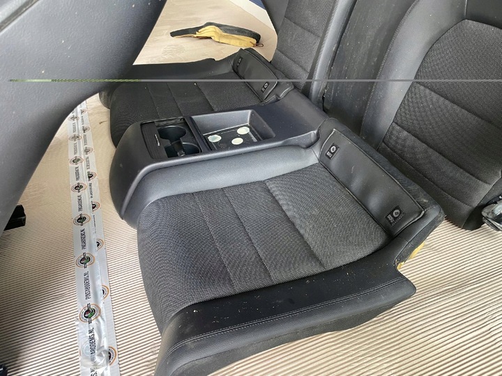 фото №11, Сиденья диван кожа mercedes-benz класс c w204