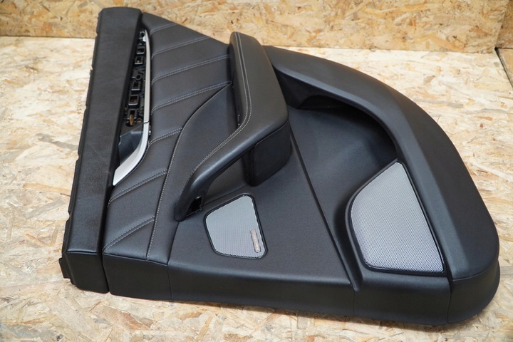 фото №14, Боковина оббивка двері лівий правий перед зад комплектний levante trofeo 19-