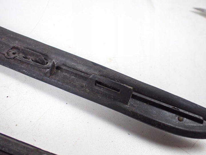 фото №8, Планка скла лобовий права ліва peugeot 5008 i європа 96858535 96858533