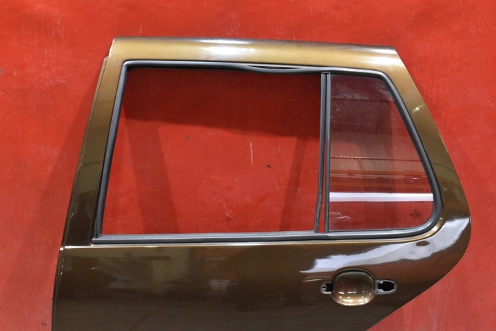 фото №3, Дверь левая зад задние коричневые vw golf 4 iv 5d hb 97-06