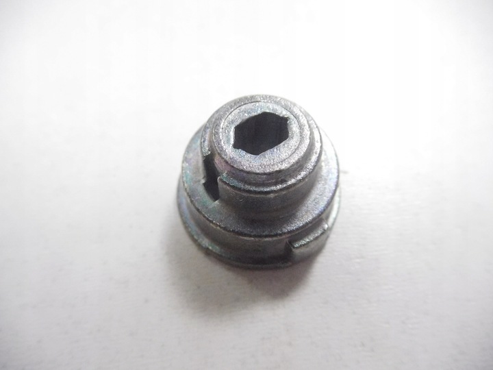 фото №10, Вставка пробка заливка топлива ford transit оригинальный номер 4060100