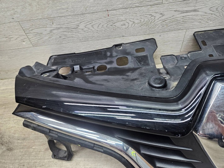фото №6, Решітка передній перед renault captur 623102335r