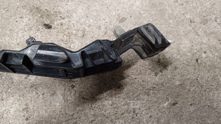 фото №7, Kia sportage iii ползун бампера левый переднее 86513-3u000