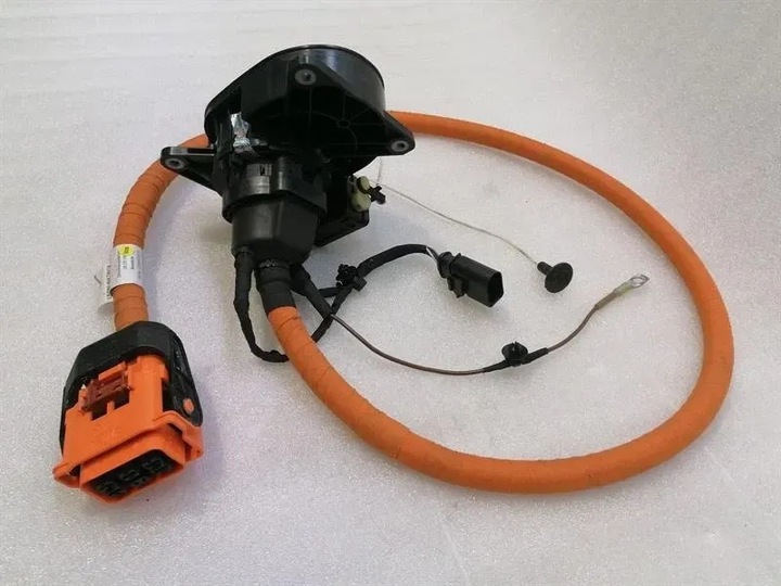 фото №9, Porsche taycan 9j 9ja971106k hv charging проводка rhd