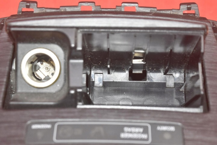 фото №11, Пепельница 58804-05110 toyota avensis t27 09-11