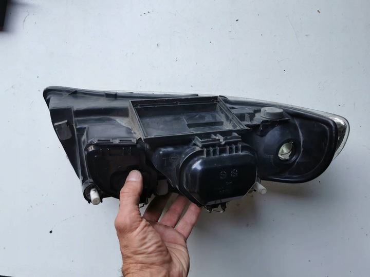 фото №8, Audi a4 b5 рестайлинг лампа левая перед 8d0941003ak европа повреждённая