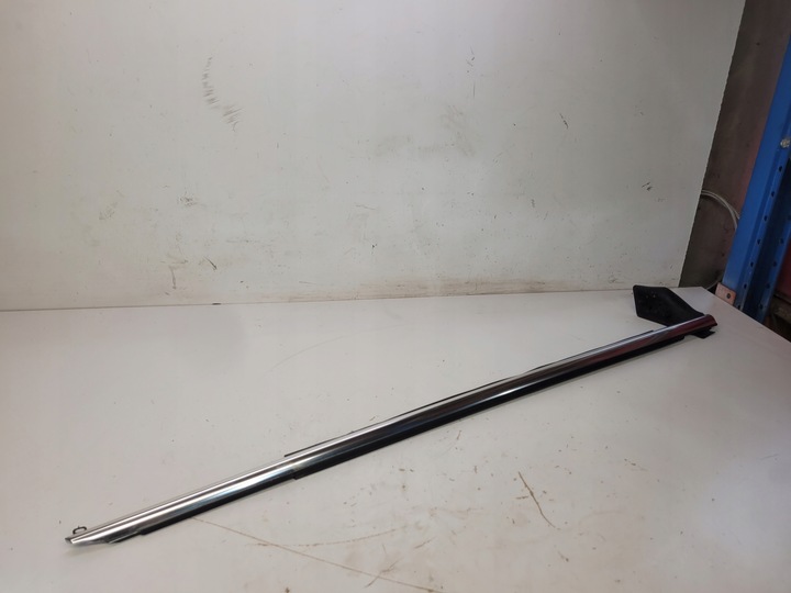 фото №1, Планка хром дверь p перед audi a8 d4 4h0853284b