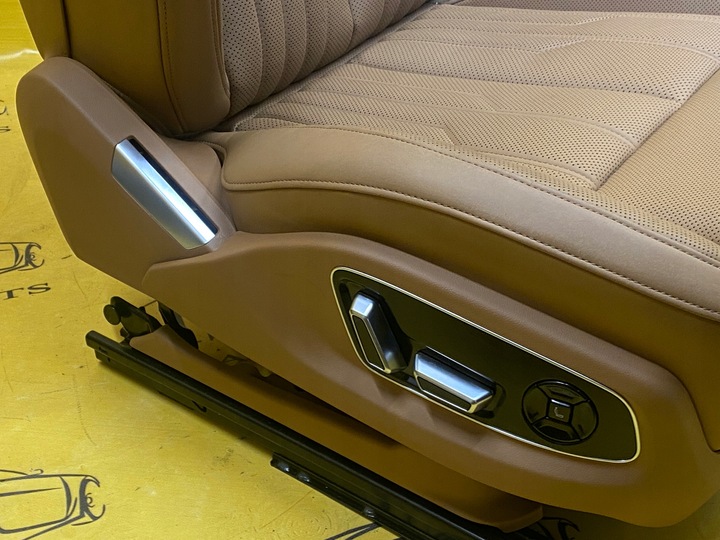 фото №11, Салон сиденья диван обшивки s-line audi a8 d5 4n