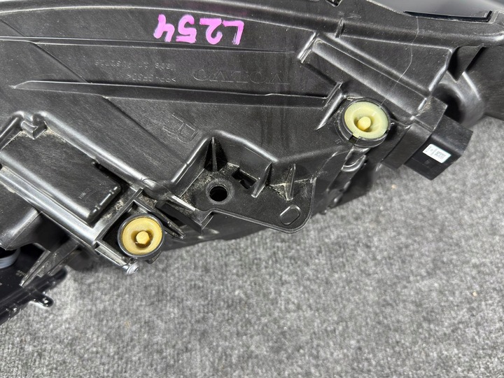 фото №9, Volvo xc40 рестайлинг база led лампа правые перед передняя kpl 32404666 eu идеальная