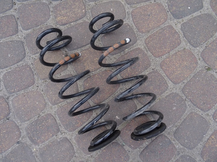 фото №1, Vw new beetle 5c5 hb пружина зад задняя jak новое