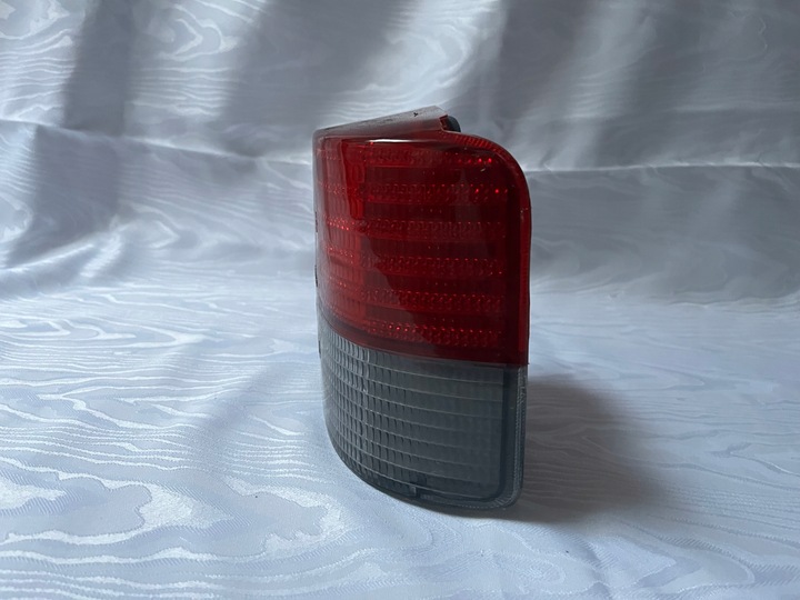 фото №10, Лампа задняя правая 90-95 оригинал valeo peugeot 405