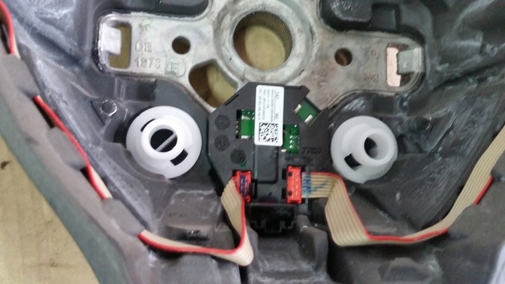 фото №6, Руль мультифункция кожа vw golf 6 touran ii passat 5c0419091k