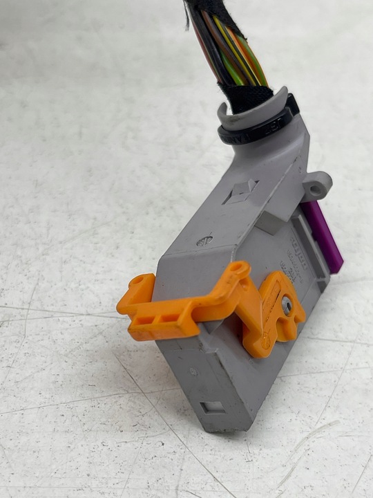 фото №5, Audi volkswagen seat skoda штекер разъём соединитель + шланг 1j0972977j