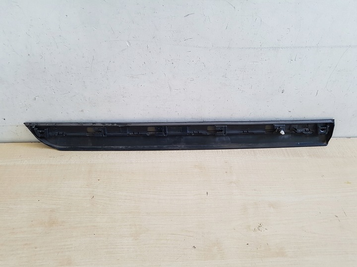 фото №2, Vw passat b8 планка дверь левый зад 3g0854949l