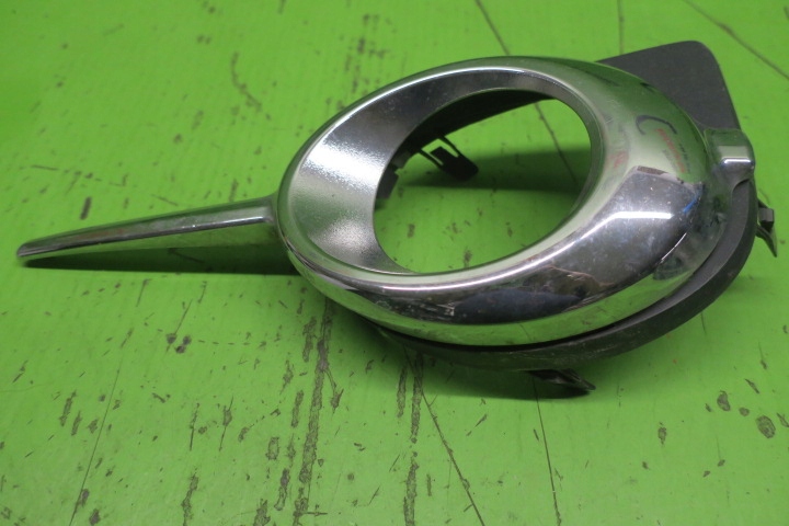 фото №2, Toyota rav4 рестайлинг 2010 2011 2012 рамка галоген левый хром