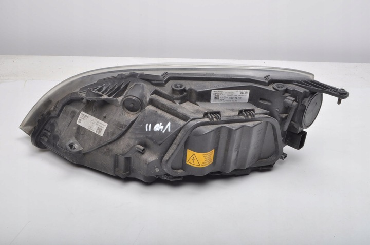 фото №8, Volvo v40 ii лампа правая передняя правые перед 31420010