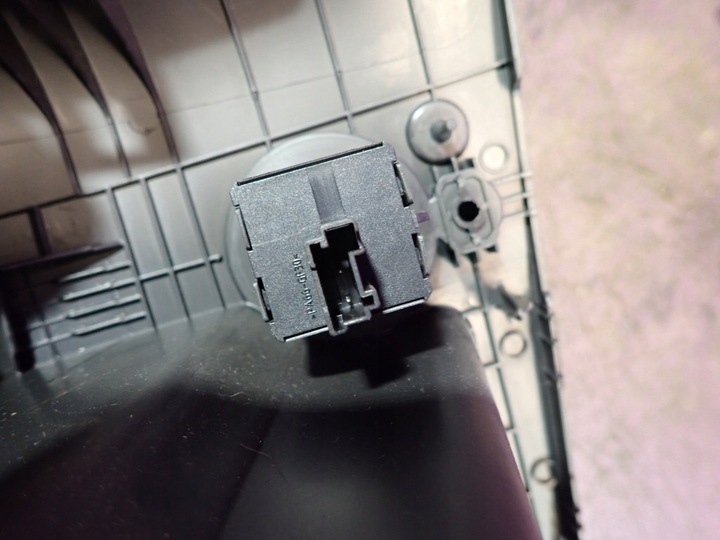 фото №7, Opel corsa e 14- бардачок пассажира 39013999 европа eu