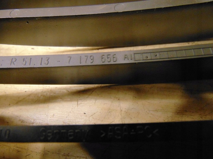 фото №9, Решітка решітка решітка радіатора права bmw e81 7179656