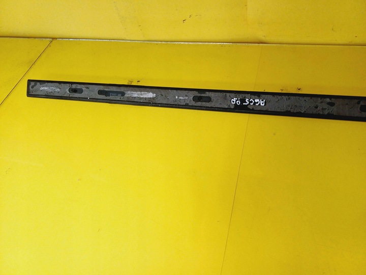 фото №9, Планка дверь правые перед audi a6 c5 универсал 4b0853954a nr188