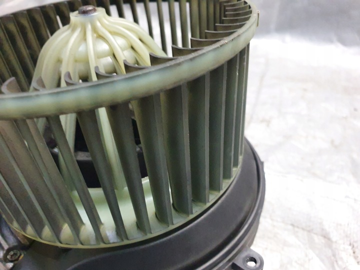 фото №8, Воздуходувка воздуховод vw volkswagen passat b5 fl 01r. 740221233f