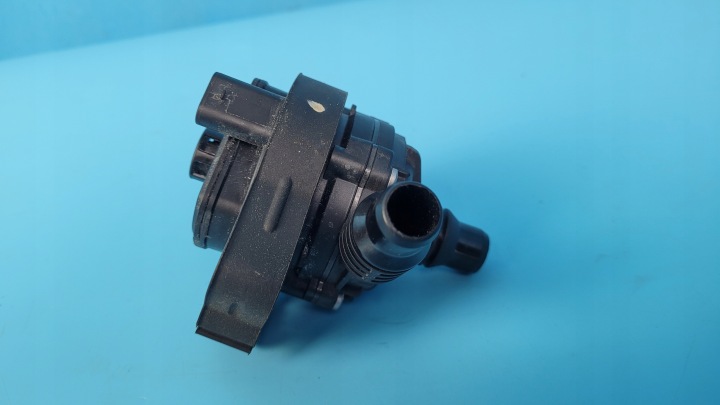 фото №8, Bmw x1 u11 sdrive18i 23r додатковий водяна помпа  5a03f46