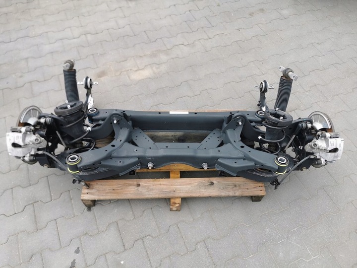 фото №6, Ford focus mk4 універсал 2018-23r.- підвішування вісь балка зад kpl.