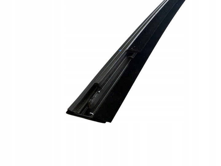 фото №3, Tesla y планка дверь задняя правая задних правых чёрная 1621169-00-c новая