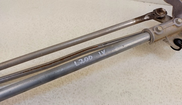 фото №8, Mitsubishi l200 4 iv рестайлинг 10-15 mechanizmi дворник передних моторчик