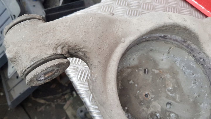 фото №12, Audi a6 c6 4f 3.0 tdi важіль праві зад 4f0505312l