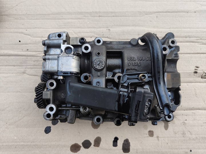 фото №1, Насос масла 03l103535v volkswagen audi 2.0 tdi
