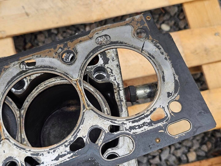 фото №8, Dół блок двигателя volvo s80 v70 xc70 xc60 v50 s40 c30 c70 2.5t 2.5 t5 b5254t