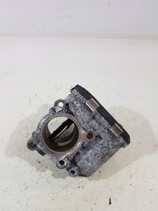 фото №6, Дроссельная заслонка h8200330812 nissan qashqai j10 2.0 dci