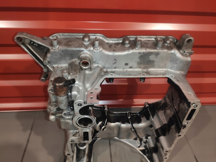 фото №15, Audi q7 4l 3.0tdi cjg cjga верхняя поддон масляная масла 059103601 исправная оригинал