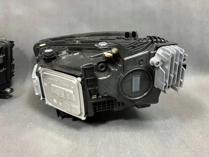 фото №14, Mercedes glc w254 x254 254 лампа лампи digital ліва права комплект нове !