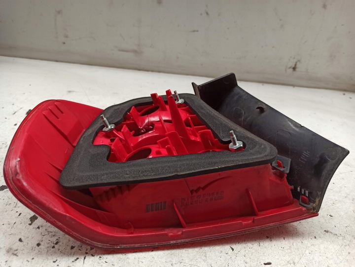 фото №16, Bmw 3 e90 sedan лампа правая зад крыльев 6937458