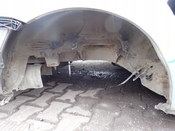 фото №6, Toyota avensis ii t25 універсал крило зад правий чверть 1co