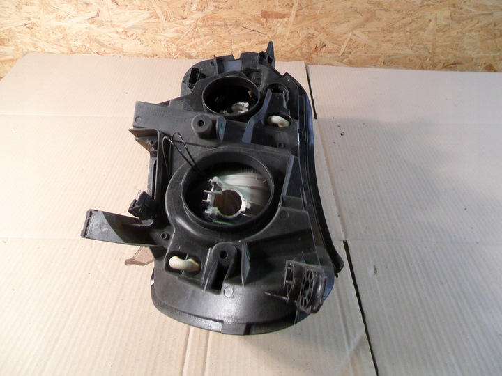 фото №10, Toyota proace лампа права фара 9808581180-00