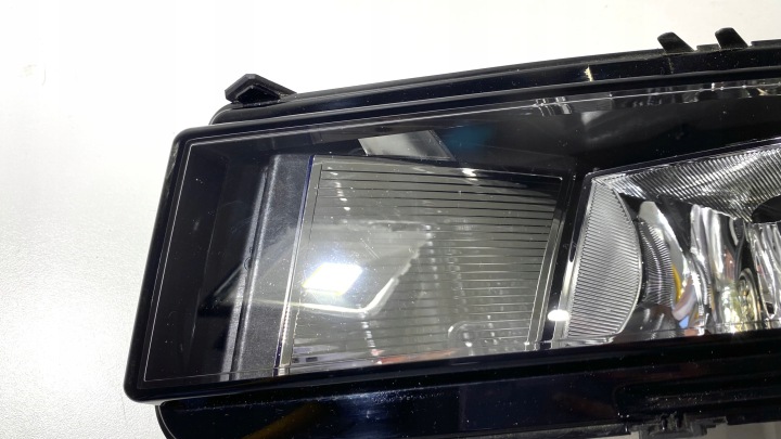 фото №13, Галоген vw touran ii 5ta941661 5ta941662