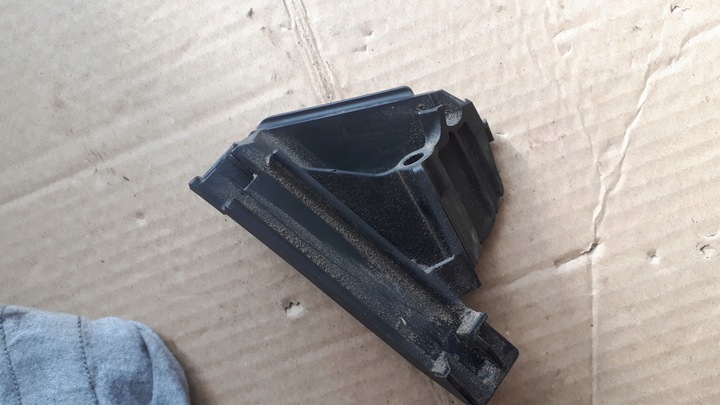 фото №10, Кронштейн держатель бак вакуум audi a6 a7