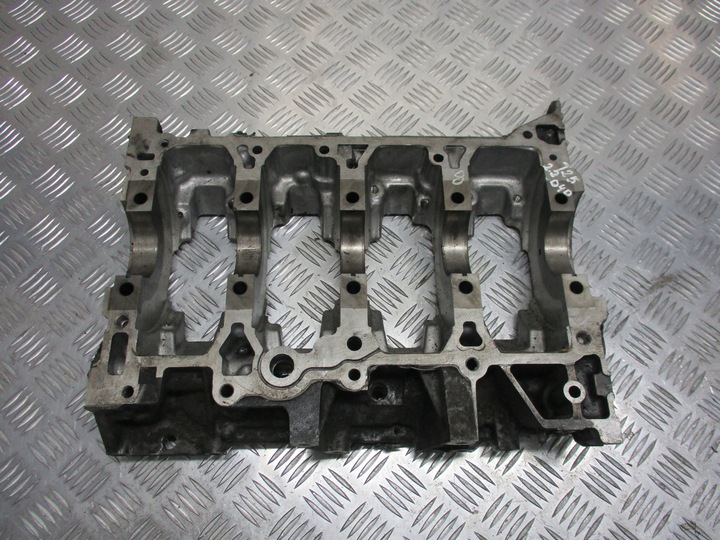 фото №1, Основание вала коленчатого toyota avensis t25 2.2 d4d