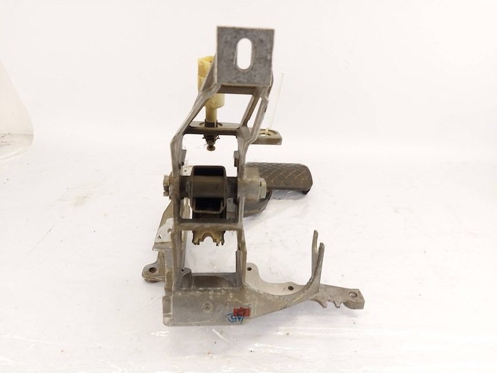 фото №7, Педаль тормоза 8d1723140b автомат audi a6 c5 avant 4b5 2.5 tdi quattro