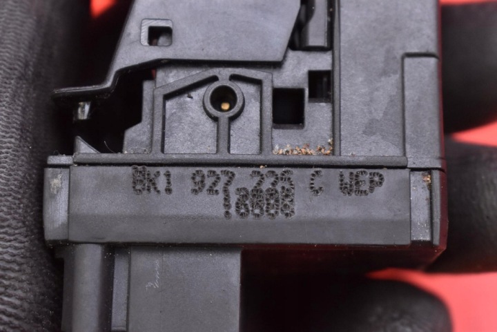 фото №8, Ручник  кнопка тормоза ручного 8k1927225c audi a4 b8 07-11