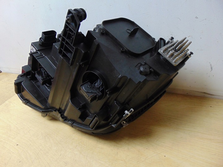 фото №12, Лампа правая перед vw tiguan ii 5nb941082e европа