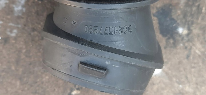 фото №10, Труба трубка  резонатор повітря citroen c3 ii 9683340180