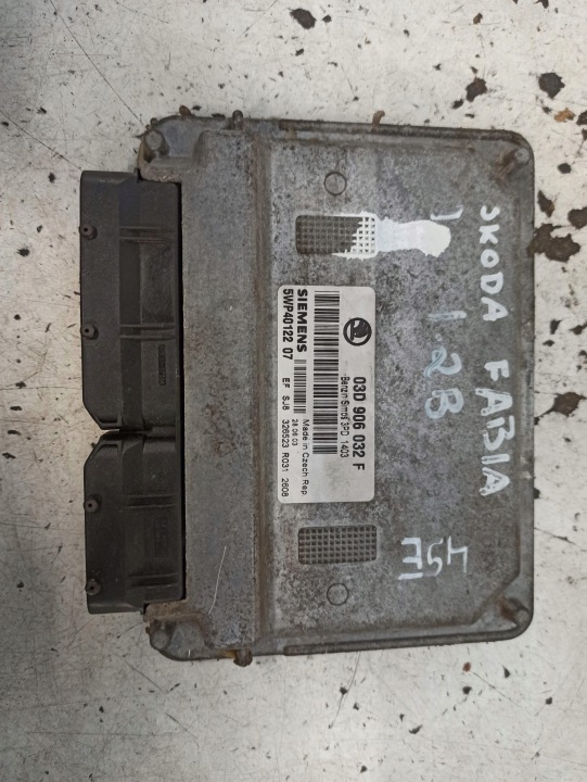 фото №10, Skoda fabia 1.2b блок керування двигуном (ecu) 03d906032f 5wp40122 07