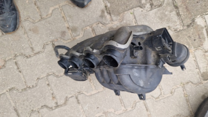 фото №15, Комплектний колектор впускний  audi a4 b6 b7 a6 c5 2.0 alt 06b133210aj