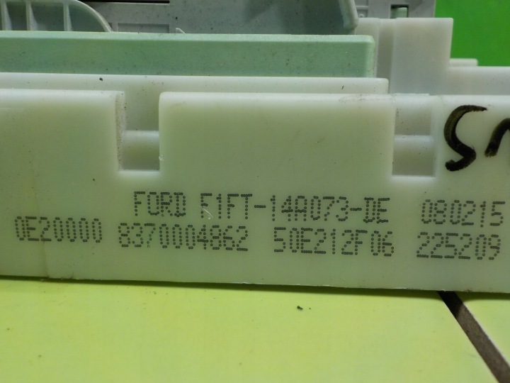 фото №11, Блок запобіжників оригінальна ford focus mk3 рестайлінг 1.0 b f1ft-14a073-de